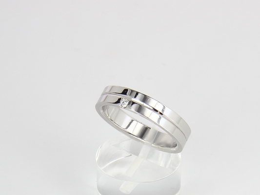 Fede particolare 4,4mm con brillante